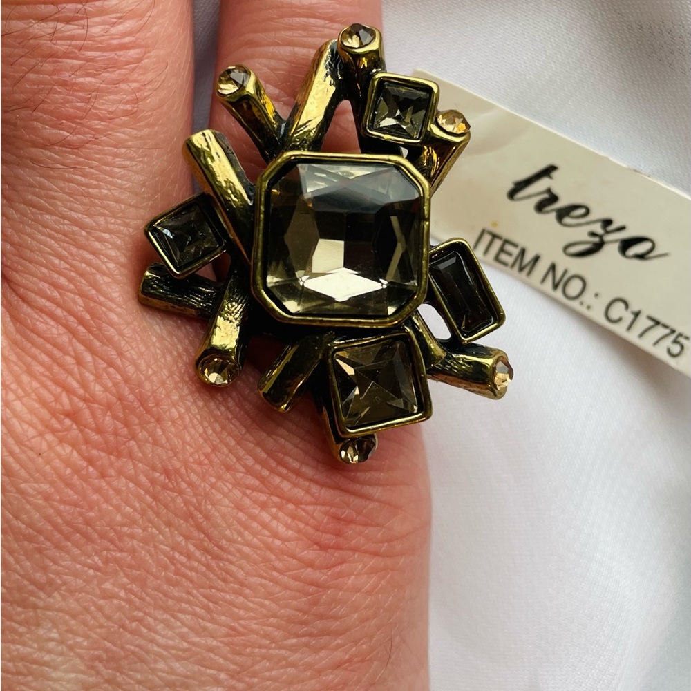 Geometric Gold tone Clear Rhinestone Statement Ring - Picture 2 of 5